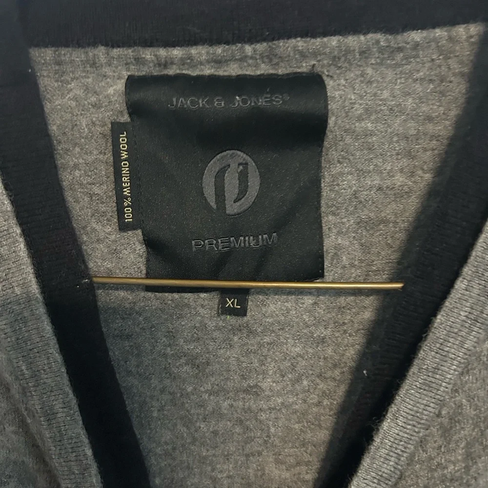 Merino Wool Sweater in Charcoal - Picture 2 of 6